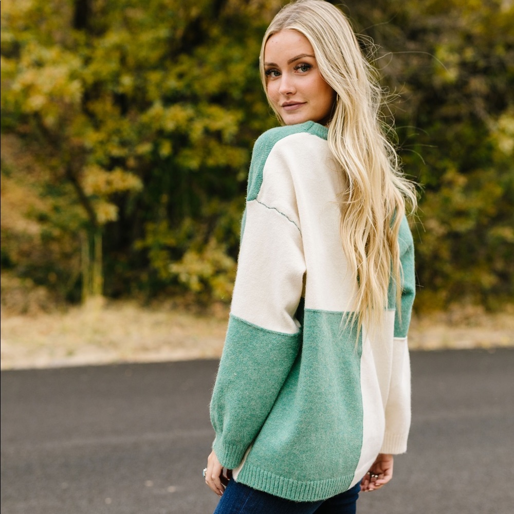 Kelly Four Square Color Block Sweater - Picture 4 of 7